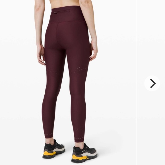 Lululemon Zoned In Tight 27" Cassis - Size 4 - Picture 2 of 7
